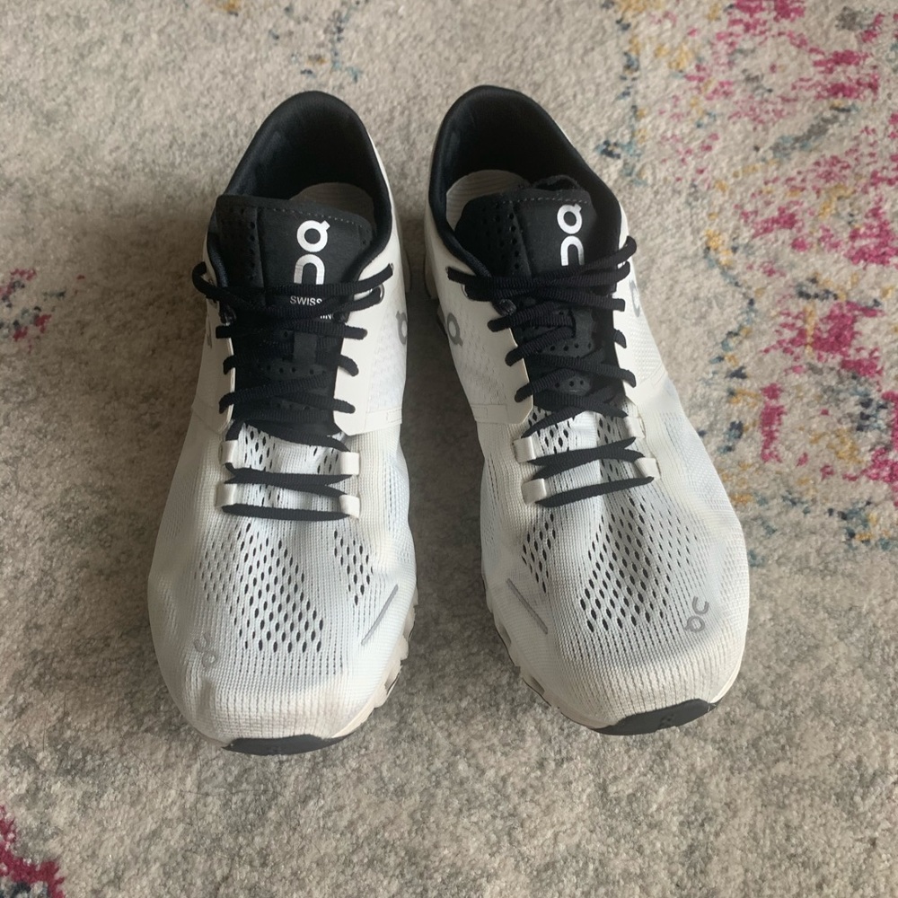 On Cloud sneakers